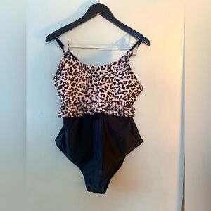 SHEIN Leopard Print One-Piece Swimsuit. NWT